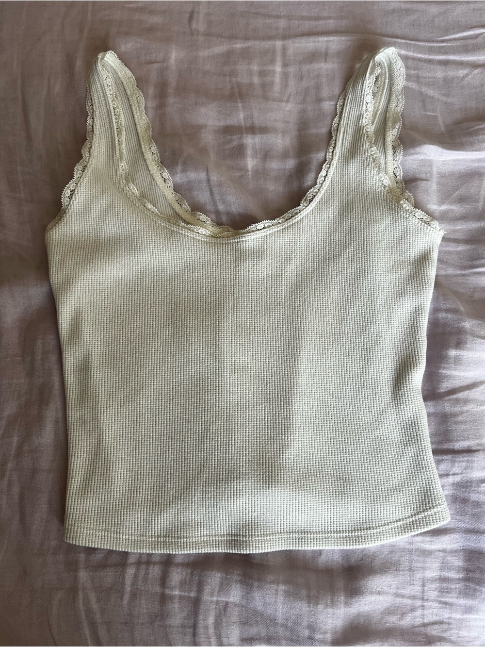 Gilly Hicks Lace-Trim Waffle Knit Tank in Off-White